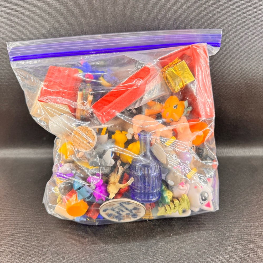 Miniatures Trinkets & Toys Gallon Bag Great For Trinket Shelf